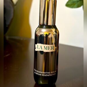La Mer regenerating serum